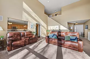 1467 Summit Shores E, Burnsville, MN 55306 - Photo 10