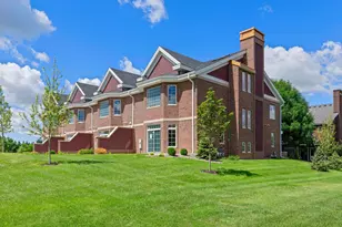 10814 Falling Water Ln, Woodbury, MN 55129 - Photo 48