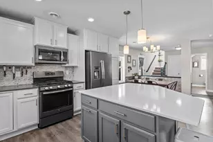 5848 Moonlight Way NE, Prior Lake, MN 55372 - Photo 10