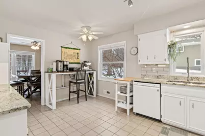 10316 Nesbitt Avenue S, Bloomington, MN 55437 - Photo 6