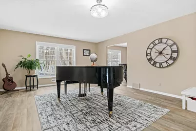 10316 Nesbitt Avenue S, Bloomington, MN 55437 - Photo 12