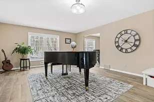 10316 Nesbitt Ave S, Bloomington, MN 55437 - Photo 12