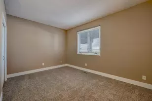 11472 Mt Curve Rd, Eden Prairie, MN 55347 - Photo 104