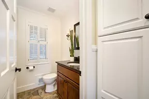 11472 Mt Curve Rd, Eden Prairie, MN 55347 - Photo 68