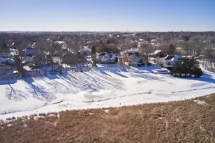 11472 Mt Curve Rd, Eden Prairie, MN 55347 - Photo 40