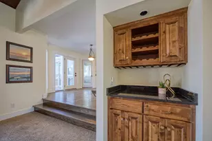 11472 Mt Curve Rd, Eden Prairie, MN 55347 - Photo 8