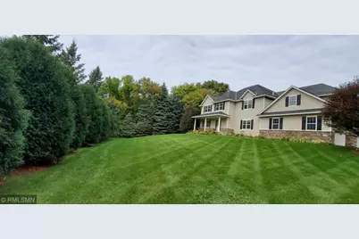 25200 Yellowstone Trail, Excelsior, MN 55331 - Photo 2