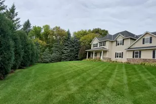 25200 Yellowstone Trail, Excelsior, MN 55331 - Photo 2