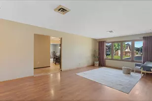 900 13th Ave SW, Willmar, MN 56201 - Photo 10