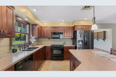 900 13th Avenue SW, Willmar, MN 56201 - Photo 18
