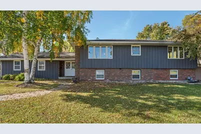 900 13th Avenue SW, Willmar, MN 56201 - Photo 6