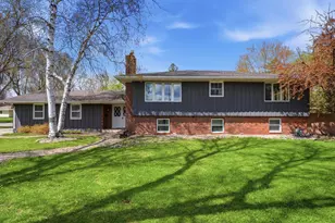 900 13th Ave SW, Willmar, MN 56201 - Photo 6