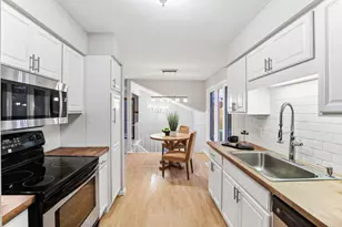 144 Avignon Ct, Woodbury, MN 55125 - Photo 12