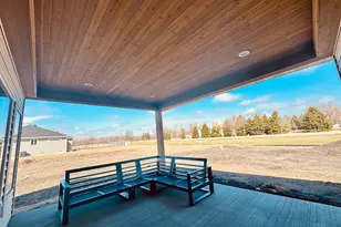 4736 Hampton Loop S, Moorhead, MN 56560 - Photo 2