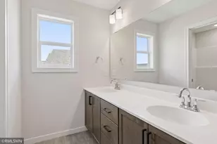 10115 Blackmoor Rd, Woodbury, MN 55129 - Photo 34