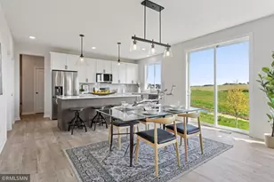 10115 Blackmoor Rd, Woodbury, MN 55129 - Photo 8