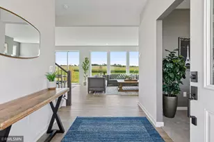 10115 Blackmoor Rd, Woodbury, MN 55129 - Photo 2