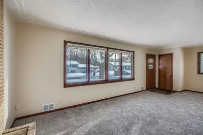 4035 Louisiana Avenue N, New Hope, MN 55427 - Photo 6