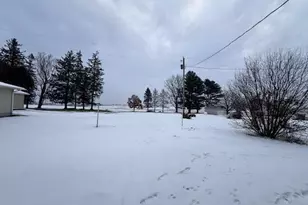 415 Main Street E, Eitzen, MN 55931 - Photo 8