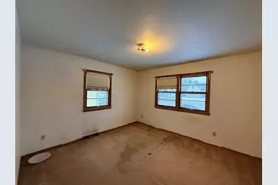 415 Main Street E, Eitzen, MN 55931 - Photo 6