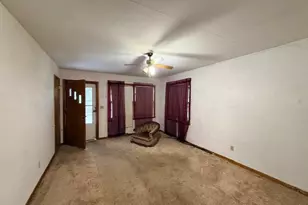 415 Main Street E, Eitzen, MN 55931 - Photo 2