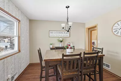 2447 Minnehaha Avenue E, Maplewood, MN 55119 - Photo 6