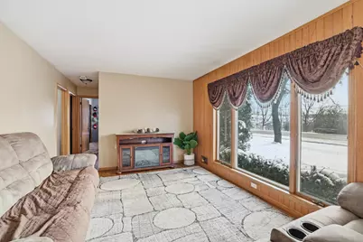 2447 Minnehaha Avenue E, Maplewood, MN 55119 - Photo 8