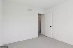 10157 Blackmoor Rd, Woodbury, MN 55129 - Photo 16