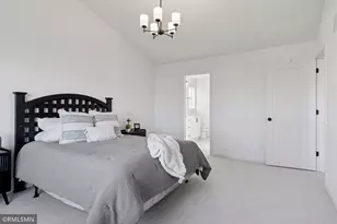 10157 Blackmoor Rd, Woodbury, MN 55129 - Photo 24