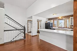 374 Rose Ave E, Saint Paul, MN 55130 - Photo 12