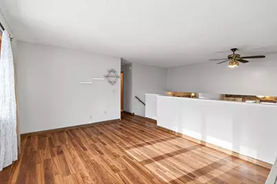 374 Rose Avenue E, Saint Paul, MN 55130 - Photo 6