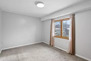 374 Rose Ave E, Saint Paul, MN 55130 - Photo 16