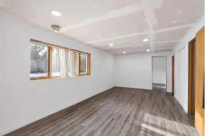 374 Rose Avenue E, Saint Paul, MN 55130 - Photo 22