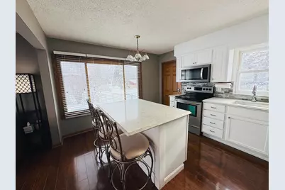 2884 Knollwood Drive SE, Rochester, MN 55904 - Photo 6