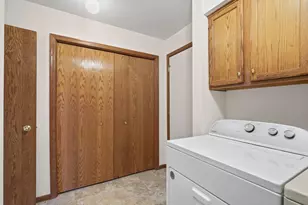 1210 Ravenswood Ct, Shoreview, MN 55126 - Photo 32