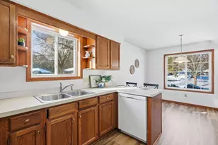 1210 Ravenswood Ct, Shoreview, MN 55126 - Photo 20