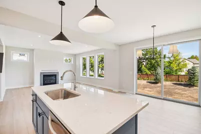 6135 Harkness Lane S, Cottage Grove, MN 55016 - Photo 10