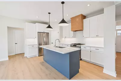 6135 Harkness Lane S, Cottage Grove, MN 55016 - Photo 6