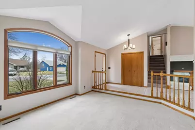 1325 Courtland E, Waconia, MN 55387 - Photo 6