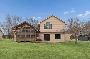 1325 Courtland E, Waconia, MN 55387 - Photo 44