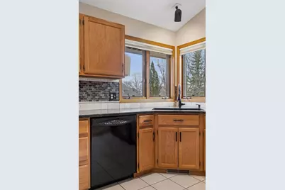 1325 Courtland E, Waconia, MN 55387 - Photo 14