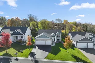 1284 Meadow Ln S, Shakopee, MN 55379 - Photo 1