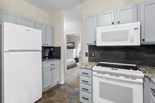 7499 Derby Ln, Shakopee, MN 55379 - Photo 10