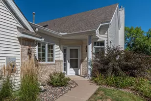 2449 Skyline Dr, Bloomington, MN 55425 - Photo 26