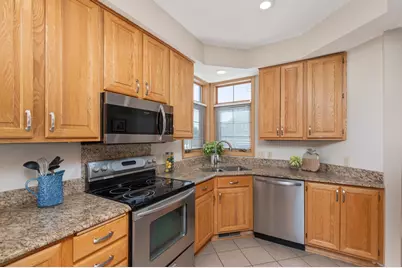 2449 Skyline Drive, Bloomington, MN 55425 - Photo 8