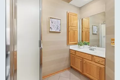 2449 Skyline Drive, Bloomington, MN 55425 - Photo 20