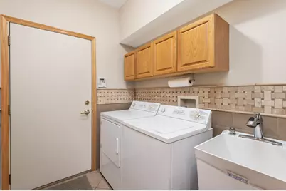 2449 Skyline Drive, Bloomington, MN 55425 - Photo 22