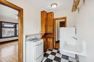 1910 1st Ave S, Minneapolis, MN 55403 - Photo 2