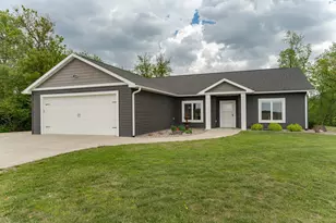 7630 County 15 Road SW, Stewartville, MN 55976 - Photo 4