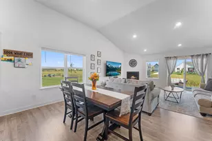 1821 Dauwalter Cir, Carver, MN 55315 - Photo 12